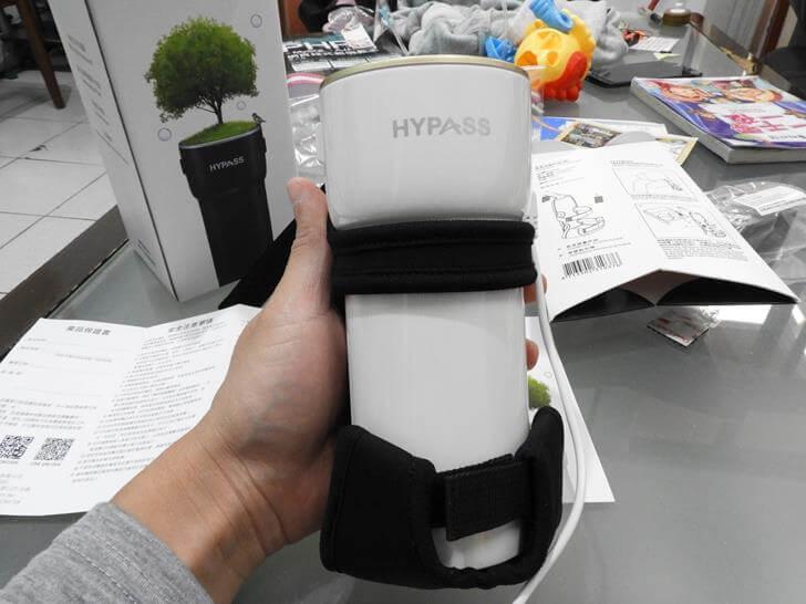 輕鬆就把 HYPASS 車用空氣瓶子套好了